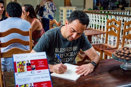 augusto_cruz_lana_livro_shopping_paseo_2