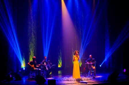 FW_show_Por_Uma_Folha