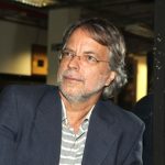 Mia_Couto_-_Fronteiras_do_Pensamento_-_9623667392_7a85acfab8_o_-_Web