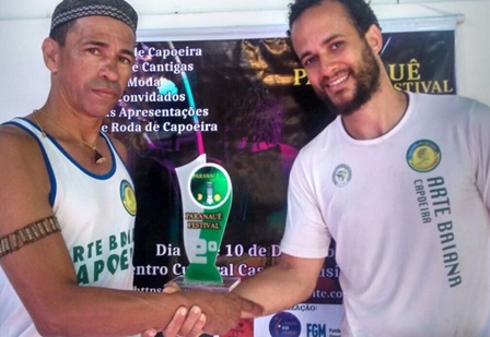 Mestre_Malcia_esquerda_e_Contramestre_Veru_Filho_idealizador_do_projeto