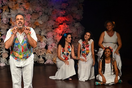 Minha_Aldeia_-_Teatro_Gri_-_Foto_de_Ismael_Silva_6_M