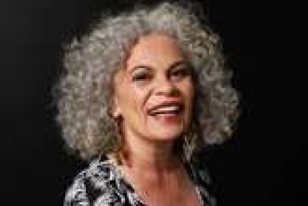 Escritora_Telma_Brites