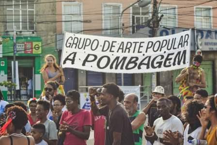 Grupo_de_Arte_Popular_A_Pombagem_-_Foto_Hrcules_Bressy