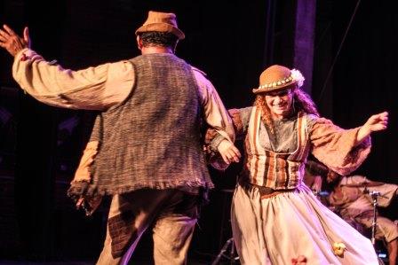 Mamulengofolia_ou_o_Vendedor_de_Sonhos_-_Oficarte_Teatro_e_Cia_-_Icaro_loureno