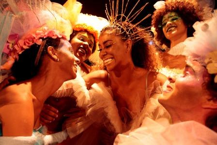 sonho_de_uma_noite_de_verao_na_bahia_direcao_joao_falcao_sora_maia_1