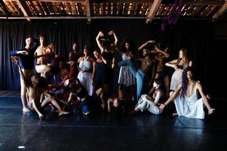 Estudantes_da_Escola_de_Danca_da_Funceb_Darcles_Andrade