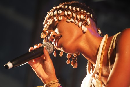 Luedji_Luna-Eli_Corra-GOVBA