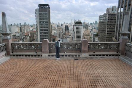 Cidade_Pssaro_de_Matias_Mariani