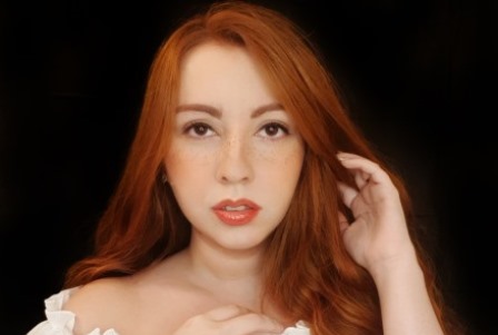 Aline_Happ_banda_Lyria