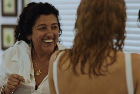 Protagonizado_por_Regina_CasE