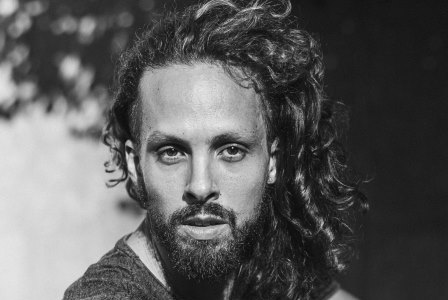 Leo_Cavalcanti_Foto_por_Patricia_Almeida