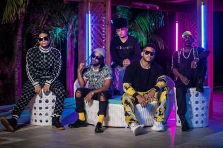 ATTOOXXA_e_Parangole_lanam_clipe