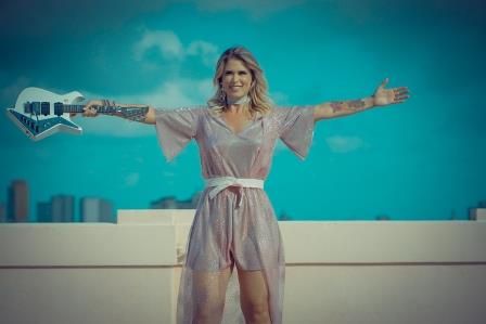 Luiz_Caldas_e_Bia_Villa-Chan