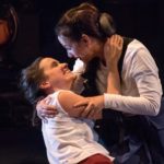 Oficina_teatral_com_Dbora__Neste_Mundo_Louco_Nesta_Noite_Brilhante