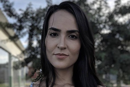 Poesia_invade__Mirta_Dourado_-_atriz