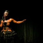 Solo_Medeia_Negra_com_Mrcia_Limma