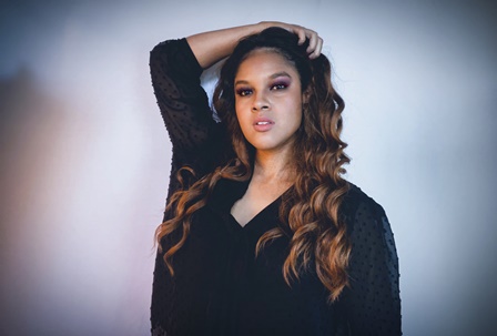 Daniela_Tourinho_Single__Foto_1_Dandah_Produes