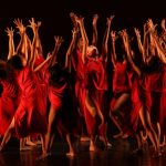 verso_reverso_A_Dana_das_Furias_Patricia_Carmo