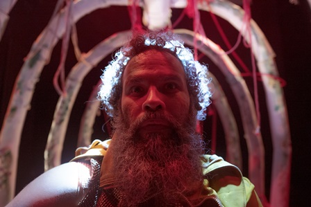 FILTE_2021_-_Jonas_dentro_do_peixe_grande_04_-_foto_Ariel_Dibernaci