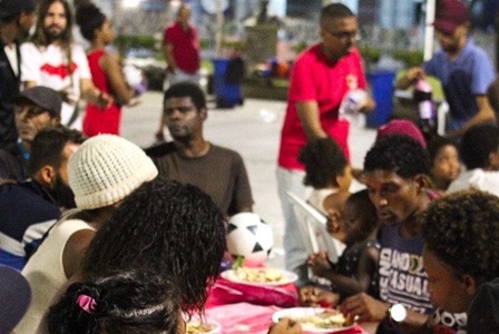 Ceia_de_Natal_para_pessoas_em_situao_de_rua
