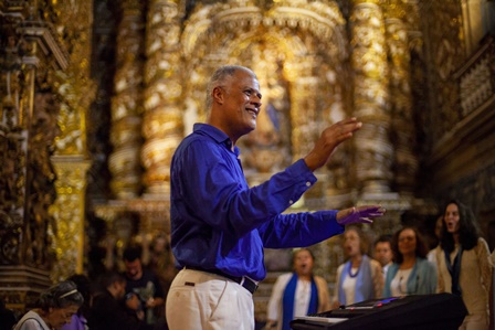 Coral_Ecumnico_da_Bahia_-_foto_de_Ton_Shubber_MG_3233