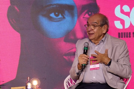 No_Scream_festival_Mrio_Krtesz_reflete_sobre_a_vida_famlia_morte_e_vida_na_poltica_3