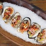 Ostras_com_vinagrete_de_bacon_Cafe_Bistro