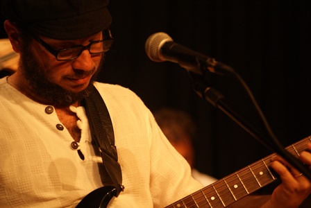 Borega_-_O_Violo_Brasileiro_de_Borega_-_foto_05_Rafael_Galeffi