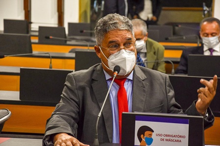 Concentracao_de_investimentos_no_pas_dita_poltica_conservadora