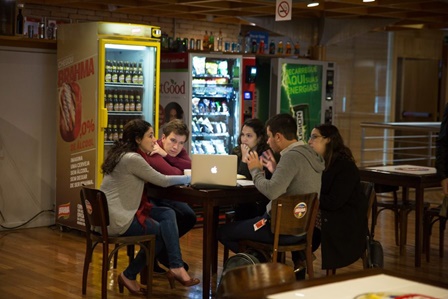 Ambev_abre_300_vagas_de_estgio_para_estudantes_de_todo_o_Brasil