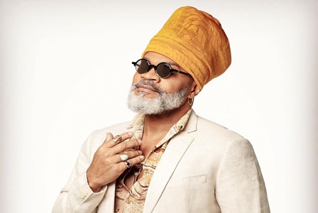 Carlinhos_Brown___Por_Touch_2