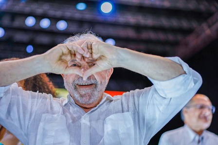 Programa_da_chapa_Lula-Alckmin_tem_a_maior_participao_popular_da_histria