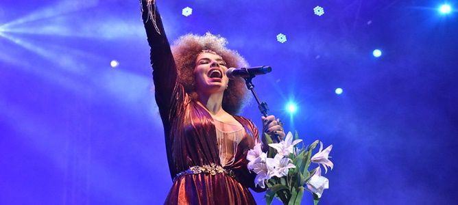 Aniversário de Lauro de Freitas com Vanessa da Mata, Família Tríplice, Samba de Oyá, Choro e Risos, Itamar Costa, Anna Catarina, Força de Elite, Só por Prazer e Erik Woods.