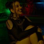 Lua_Novaes_lana_Molhada