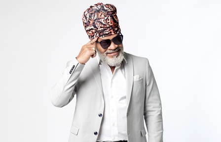 Carlinhos_Brown_por_Touche