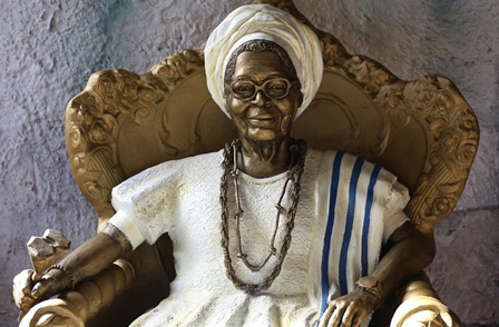 Prefeitura_de_Salvador_reinaugura_esttua_de_Me_Stella