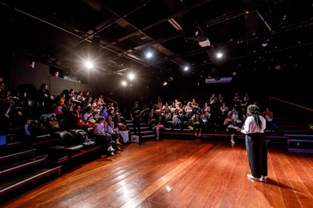 Codigo_M_retorna_a_Salvador