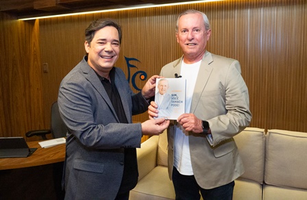 Fortuna_Crtica_recebe_o_empresrio_Luiz_Mendona