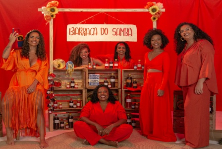 Ju_Moraes_e_Sambaiana_comandam_palco_do_Expresso_2222