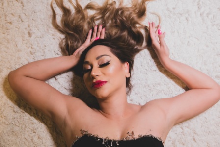 Nai_Camargo_desembarca_pela_primeira_vez_no_Carnaval_de_Salvador