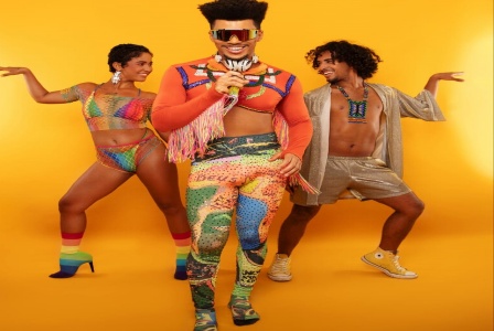 Para_cair_na_folia._Felipe_Mirandda_une_ritmos_em_seu_novo_single_Meu_Beat_Carnaval