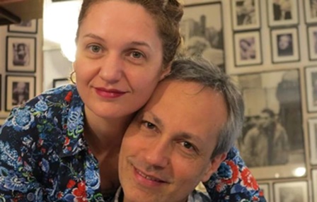 Sergio_Carvalho_e_a_atriz_Helena_Albergaria_da_Cia_do_Lato