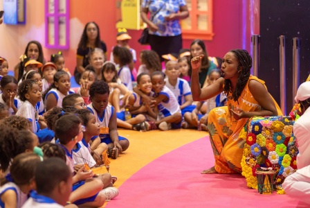 Espao_infantil_da_Bienal_do_Livro_Bahia_atrai_grande_pblico_e_ainda_ter_mais_de_15_atraes_at_quarta-feira