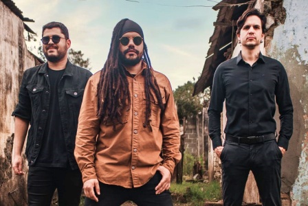 A_Bad_Maria_power_trio_baiano_formado_por_Tayrone_Machado