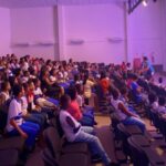 Apresentacoes_Teatrais_do_Coletivo_Meio_Tempo_no_Suburbio_360_2_-_Credito_Adriane_Rocha