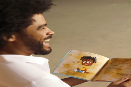 Ator_da_Globo_Diogo_Almeida_lana_livro_infanto-juvenil_em_Salvador