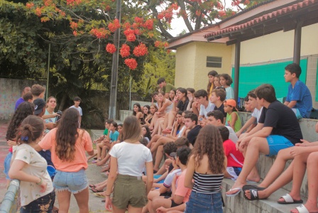 Frias_escolares_com_mais_conexo_e_menos_tela_Acampamento_Arraial_abre_inscries_para_temporada_de_junho