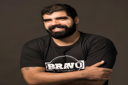 Rafa_Zacarias_da_Bravo_Burger_ministrar_palestra_no_Burger_Crew_workshop_indito_em_Salvador