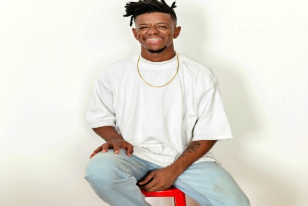 Abordagem_policial_racista._Jlio_de_S_compartilha_experincia_real_que_inspira_srie