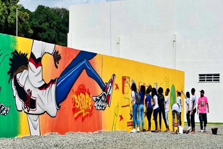 Batalha_de_Graffiti_ir_colorir_o_bairro_de_Massaranduba_em_Salvador